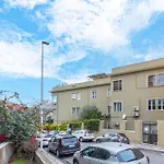 Kalie Rooms Guest House